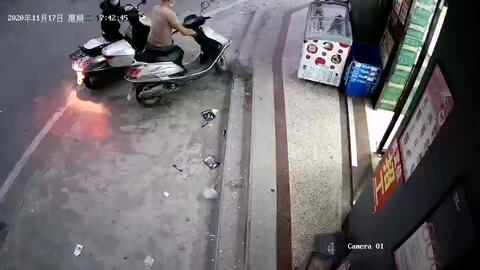 70岁大妈每天爬楼偷快递引发社会关注，最终被刑拘